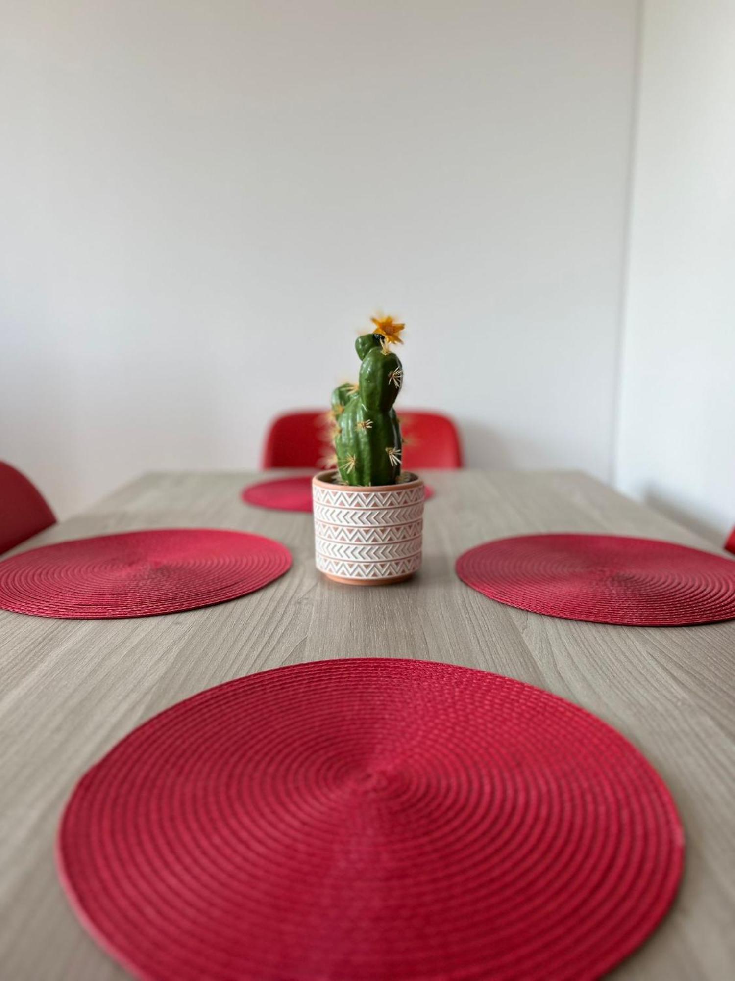 Summit Stay Apartment 부쿠레슈티 외부 사진