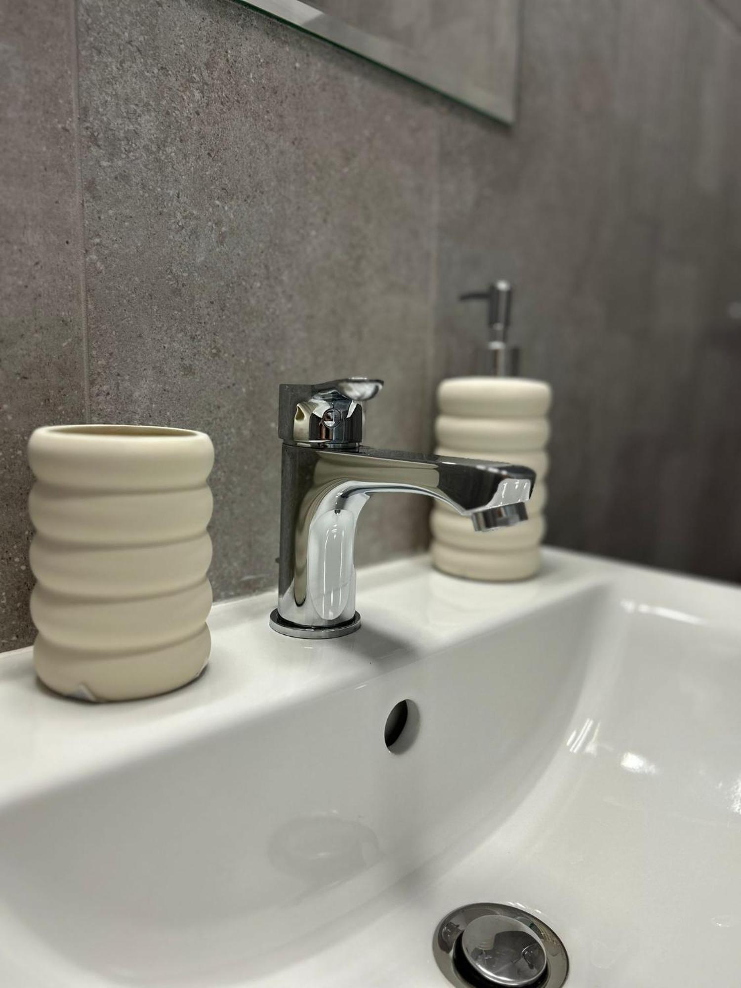 Summit Stay Apartment 부쿠레슈티 외부 사진