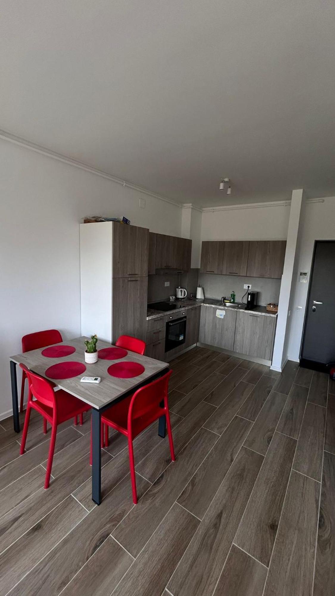 Summit Stay Apartment 부쿠레슈티 외부 사진